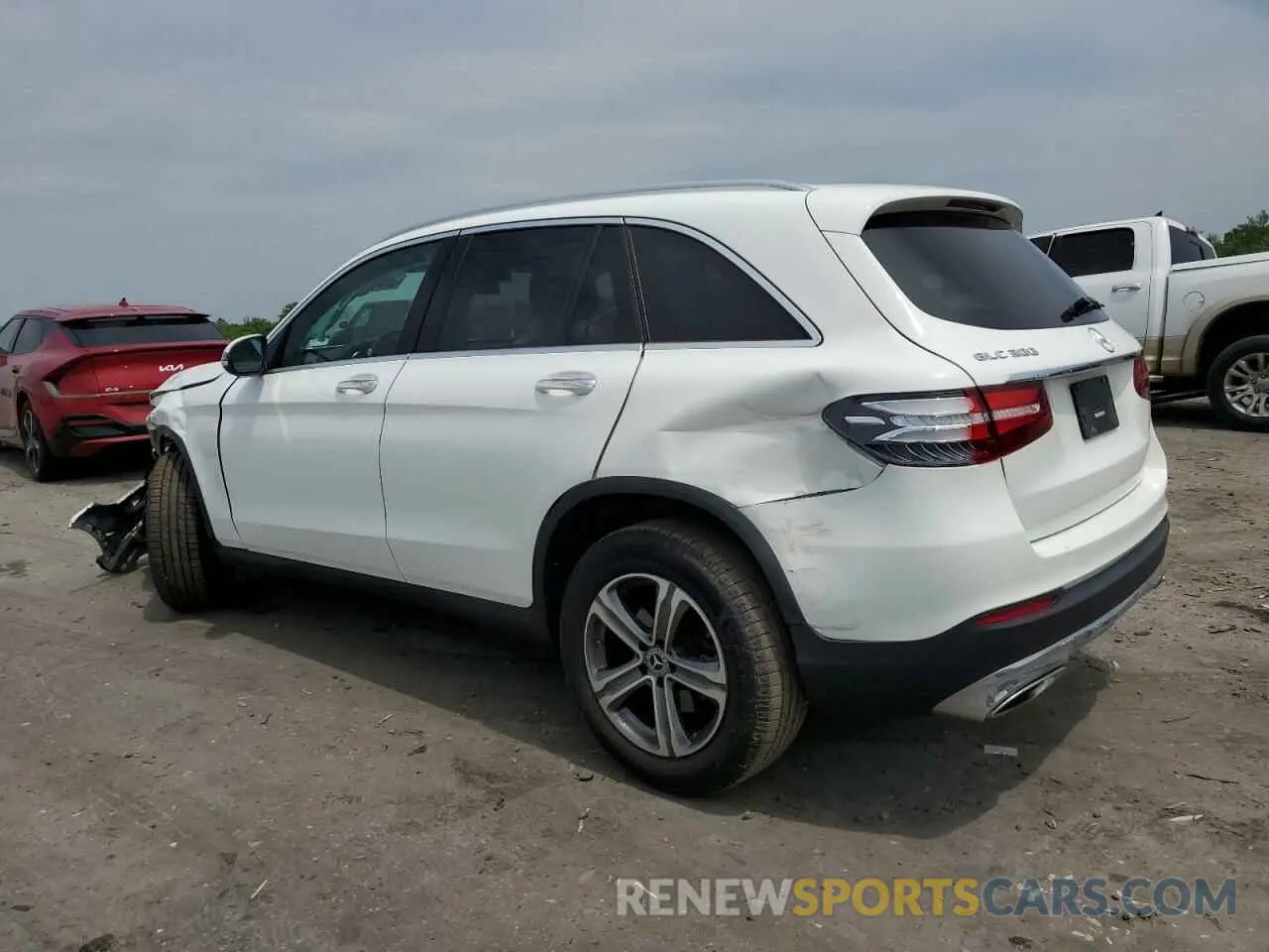2 Photograph of a damaged car WDC0G4KB2KV178879 MERCEDES-BENZ GLC-CLASS 2019
