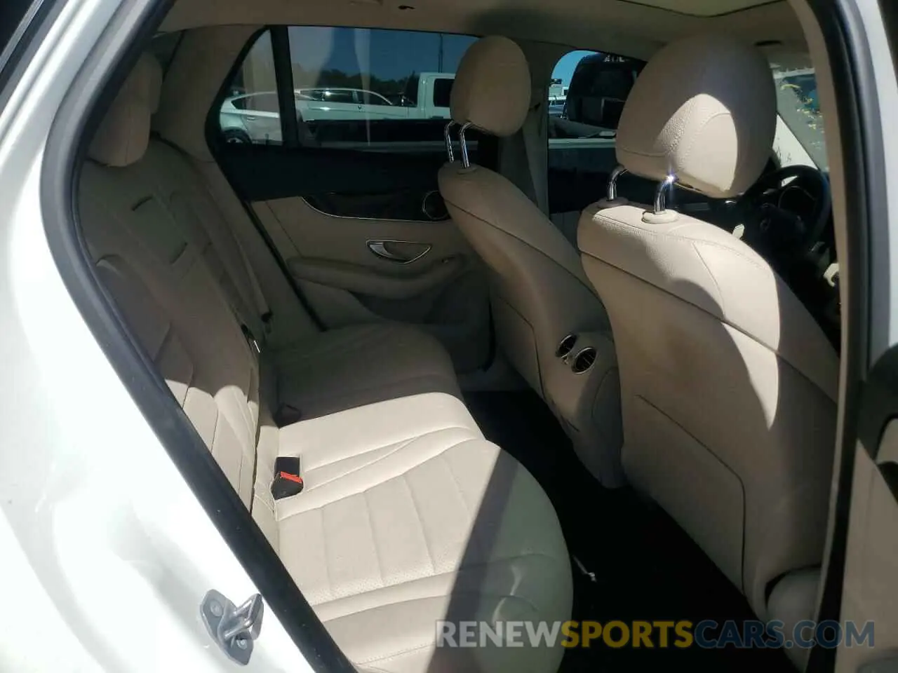 11 Photograph of a damaged car WDC0G4KB3KV148578 MERCEDES-BENZ GLC-CLASS 2019