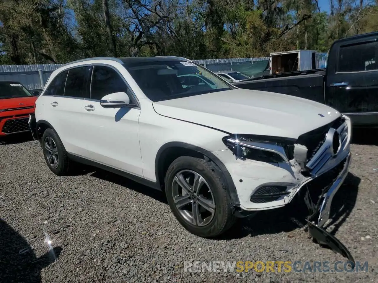 4 Photograph of a damaged car WDC0G4KB3KV148578 MERCEDES-BENZ GLC-CLASS 2019