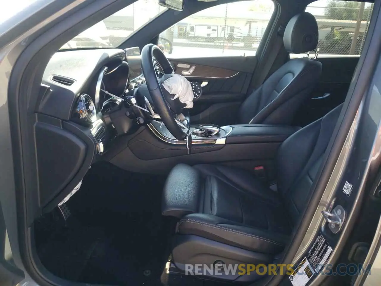 7 Photograph of a damaged car WDC0G4KB3KV174744 MERCEDES-BENZ GLC-CLASS 2019