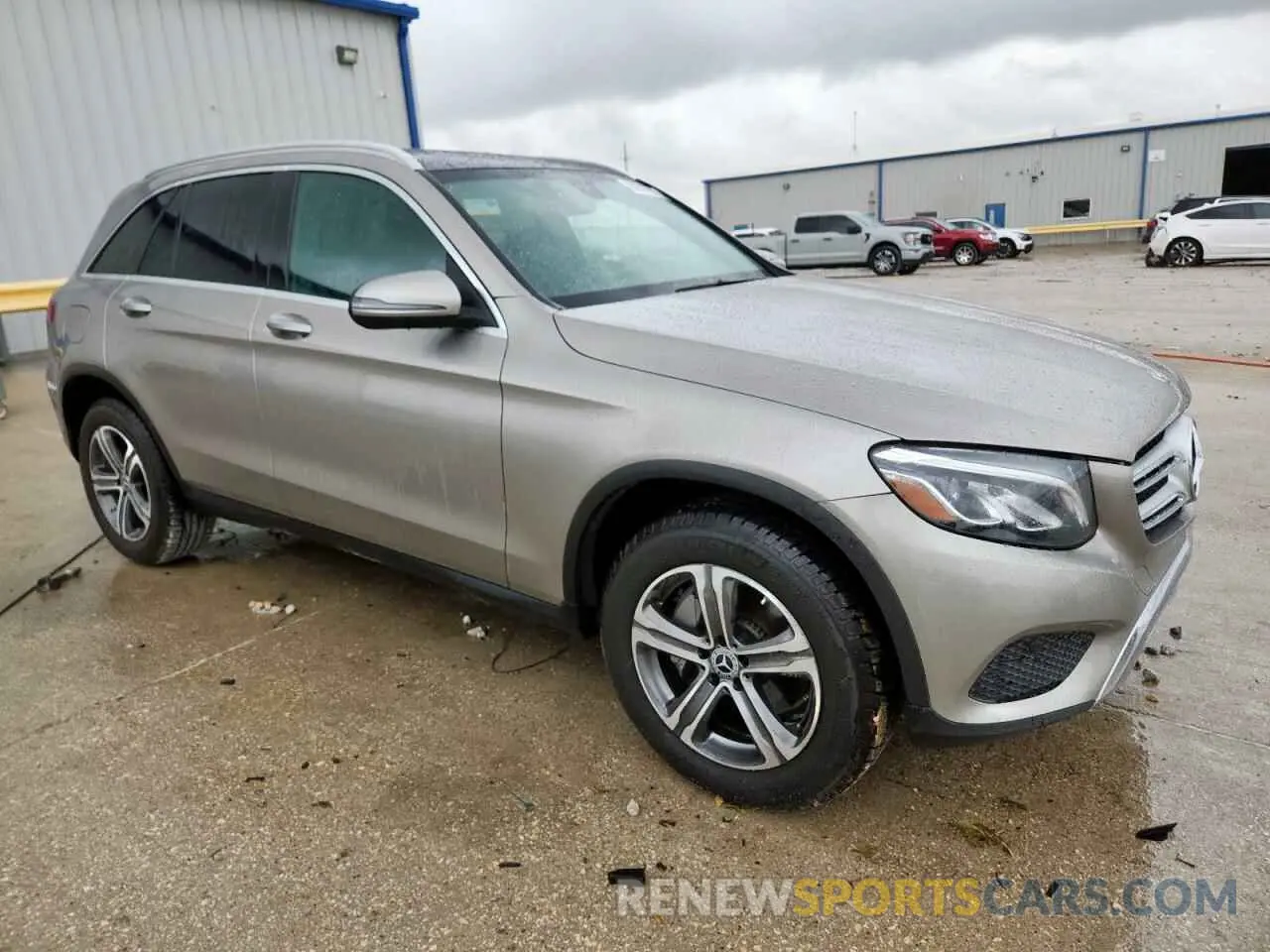 4 Photograph of a damaged car WDC0G4KB4KF642717 MERCEDES-BENZ GLC-CLASS 2019
