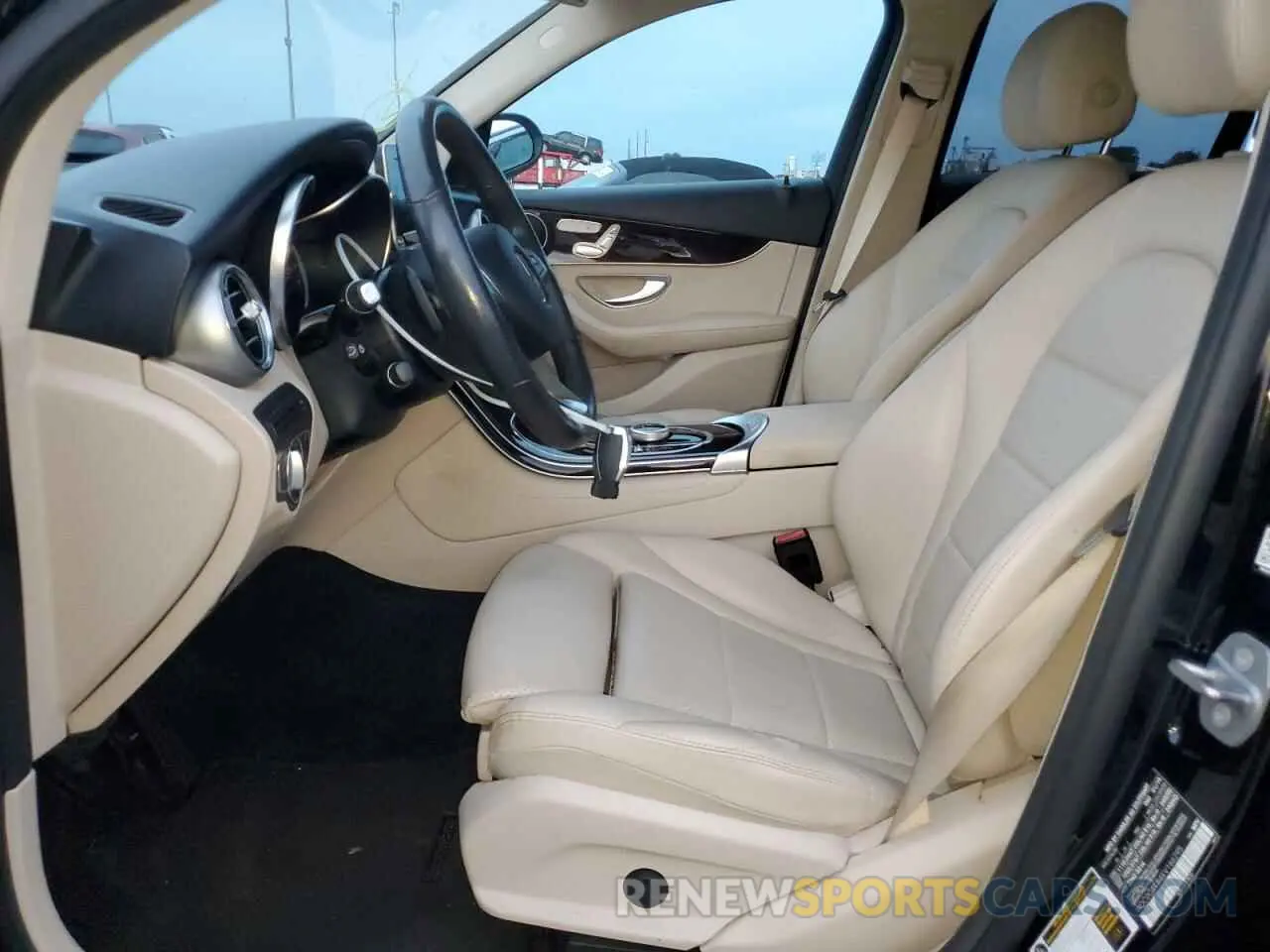 7 Photograph of a damaged car WDC0G4KB4KV166295 MERCEDES-BENZ GLC-CLASS 2019