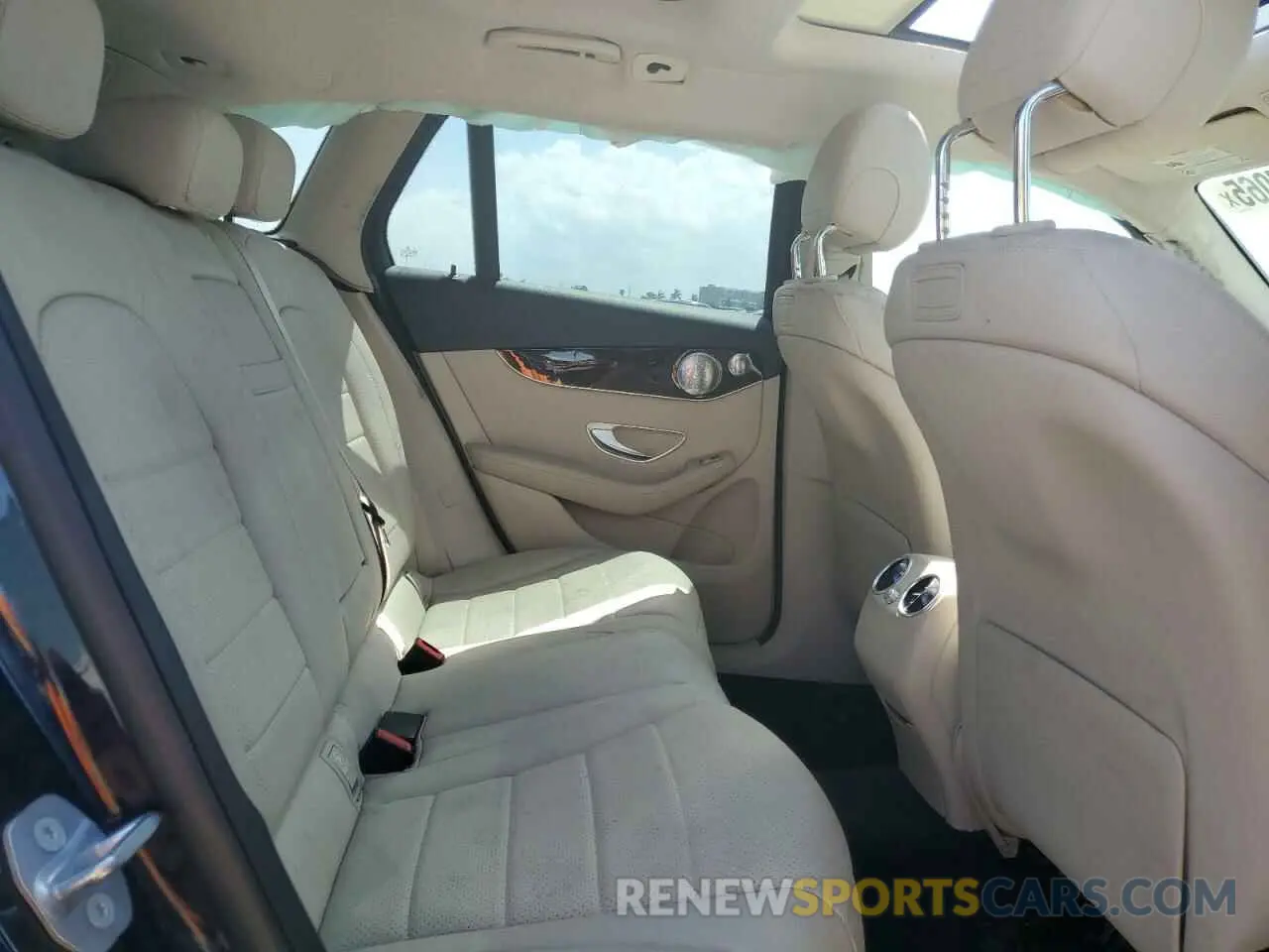 11 Photograph of a damaged car WDC0G4KB5KV134746 MERCEDES-BENZ GLC-CLASS 2019