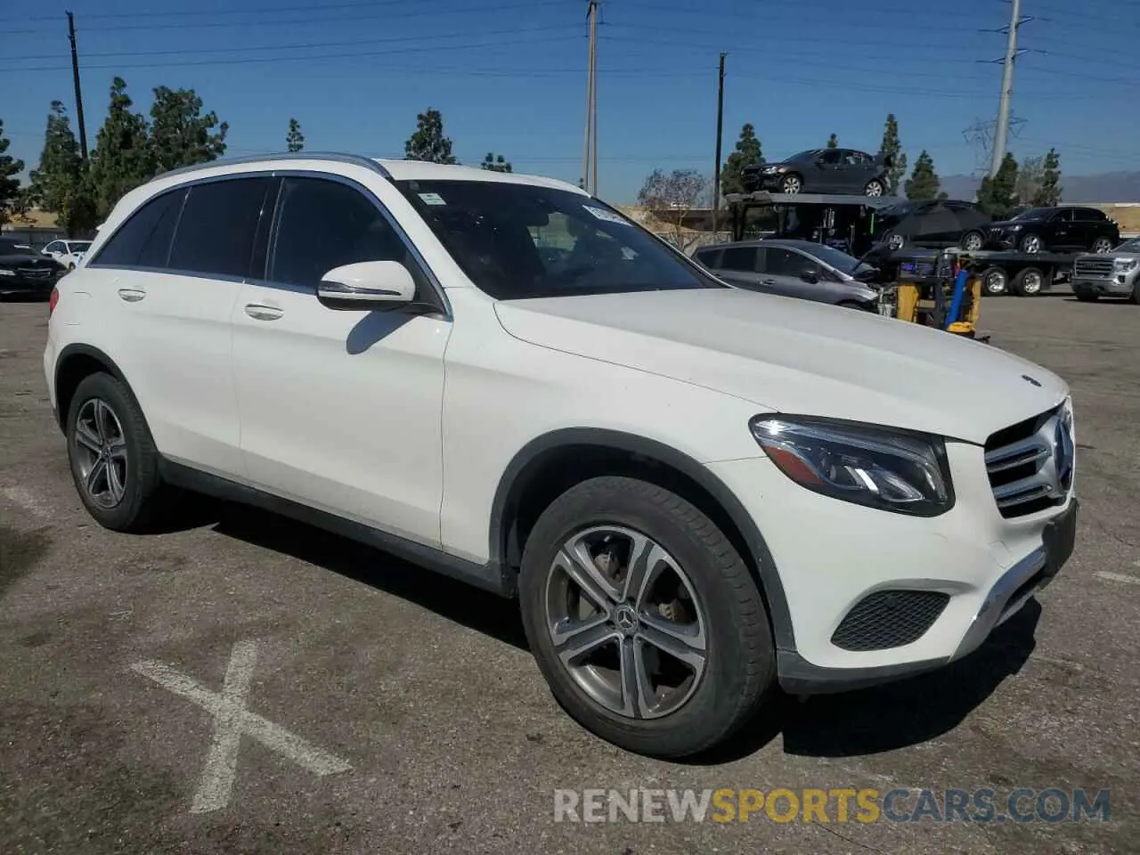 4 Photograph of a damaged car WDC0G4KB5KV193991 MERCEDES-BENZ GLC-CLASS 2019