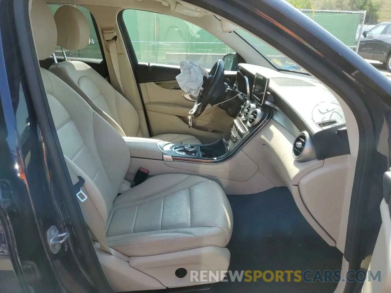 5 Photograph of a damaged car WDC0G4KB6KV171532 MERCEDES-BENZ GLC-CLASS 2019