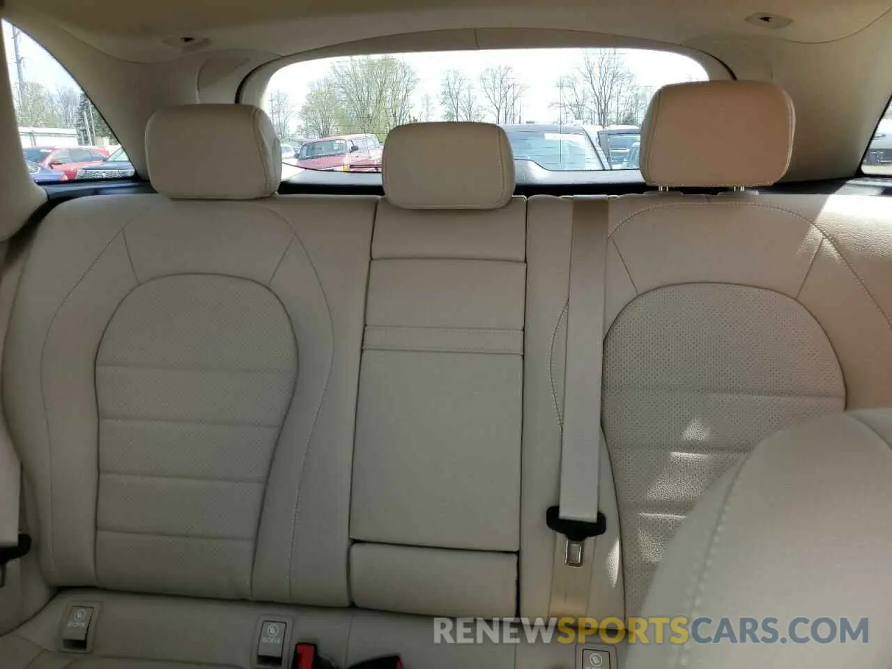 10 Photograph of a damaged car WDC0G4KB7KF575496 MERCEDES-BENZ GLC-CLASS 2019