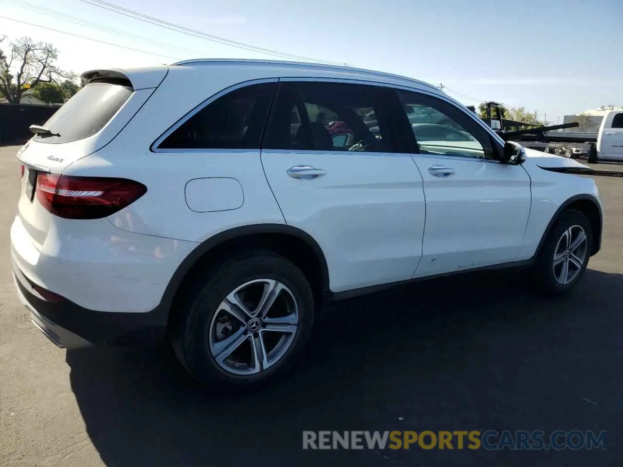3 Photograph of a damaged car WDC0G4KB7KF634742 MERCEDES-BENZ GLC-CLASS 2019