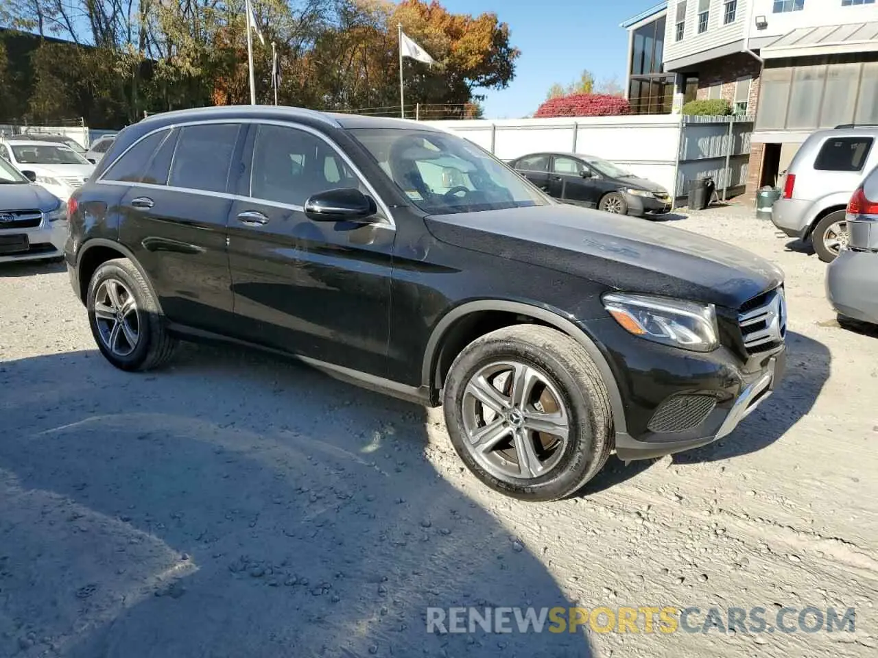 4 Photograph of a damaged car WDC0G4KB7KV148017 MERCEDES-BENZ GLC-CLASS 2019
