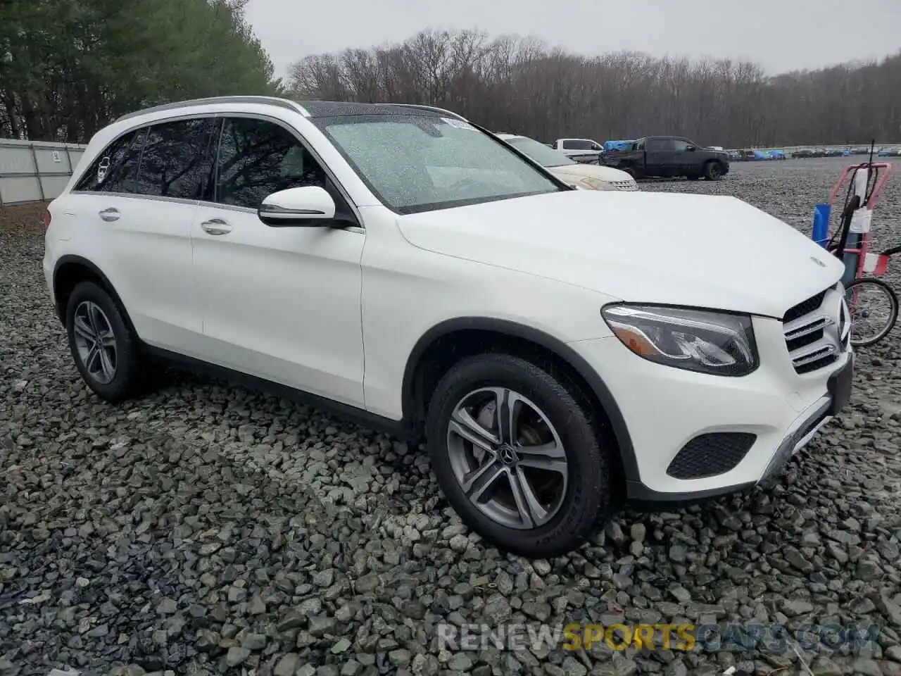 4 Photograph of a damaged car WDC0G4KB7KV156506 MERCEDES-BENZ GLC-CLASS 2019