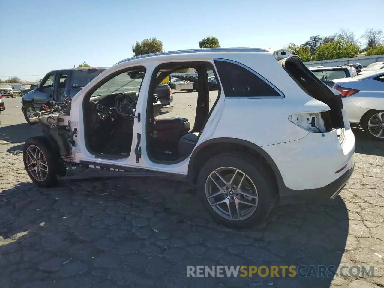 2 Photograph of a damaged car WDC0G4KB8KV136541 MERCEDES-BENZ GLC-CLASS 2019
