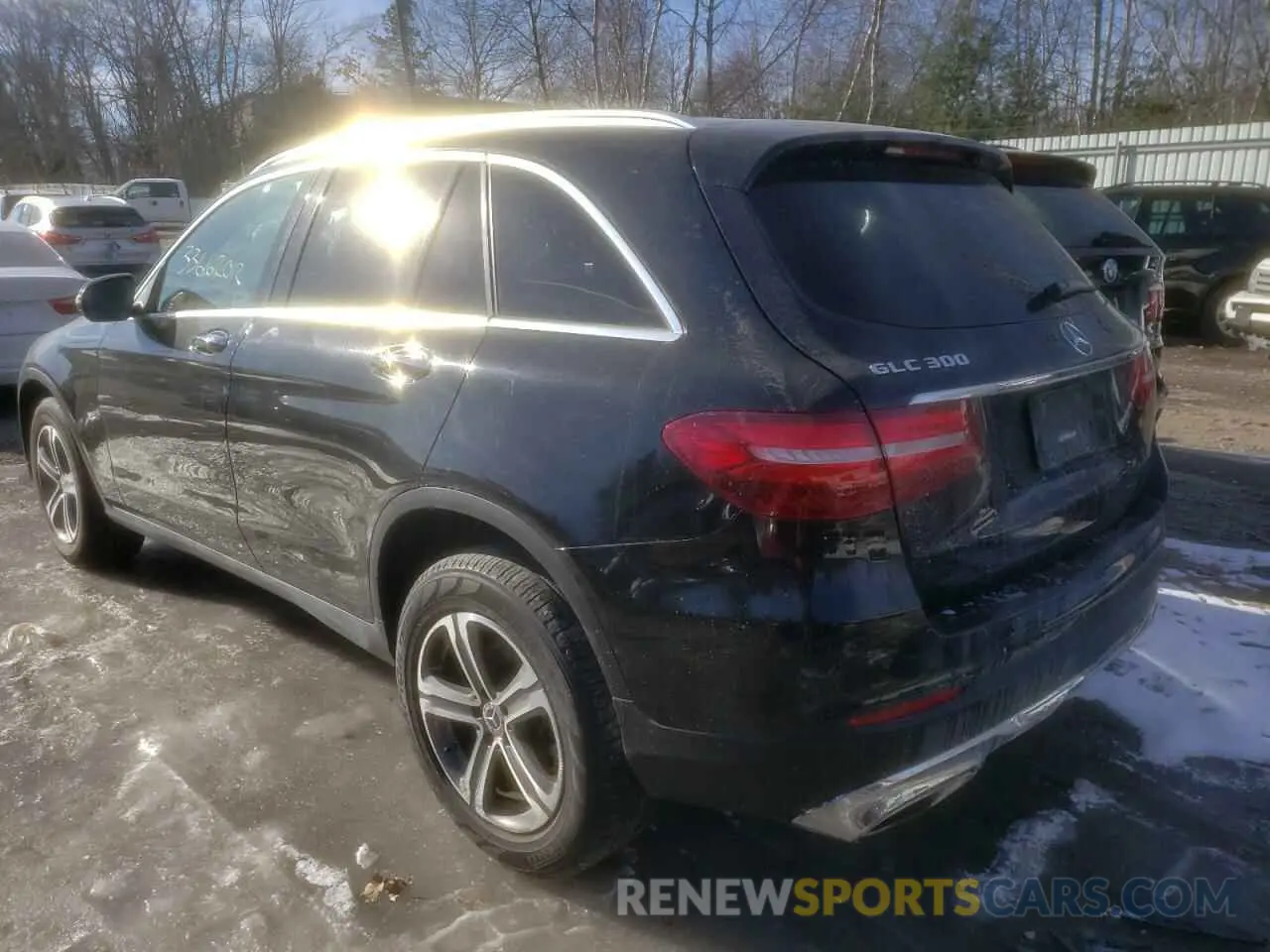 3 Photograph of a damaged car WDC0G4KB8KV145160 MERCEDES-BENZ GLC-CLASS 2019