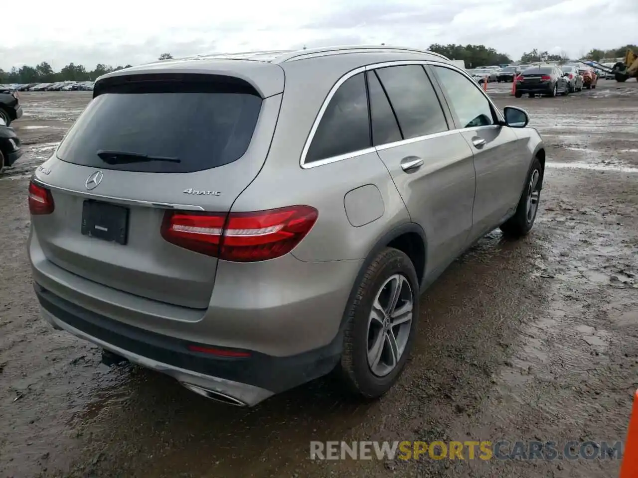 4 Photograph of a damaged car WDC0G4KB9KV175557 MERCEDES-BENZ GLC-CLASS 2019