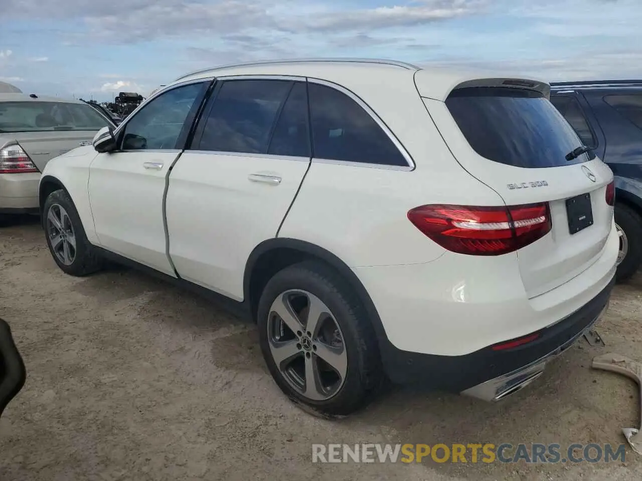 2 Photograph of a damaged car WDC0G4KB9KV193329 MERCEDES-BENZ GLC-CLASS 2019