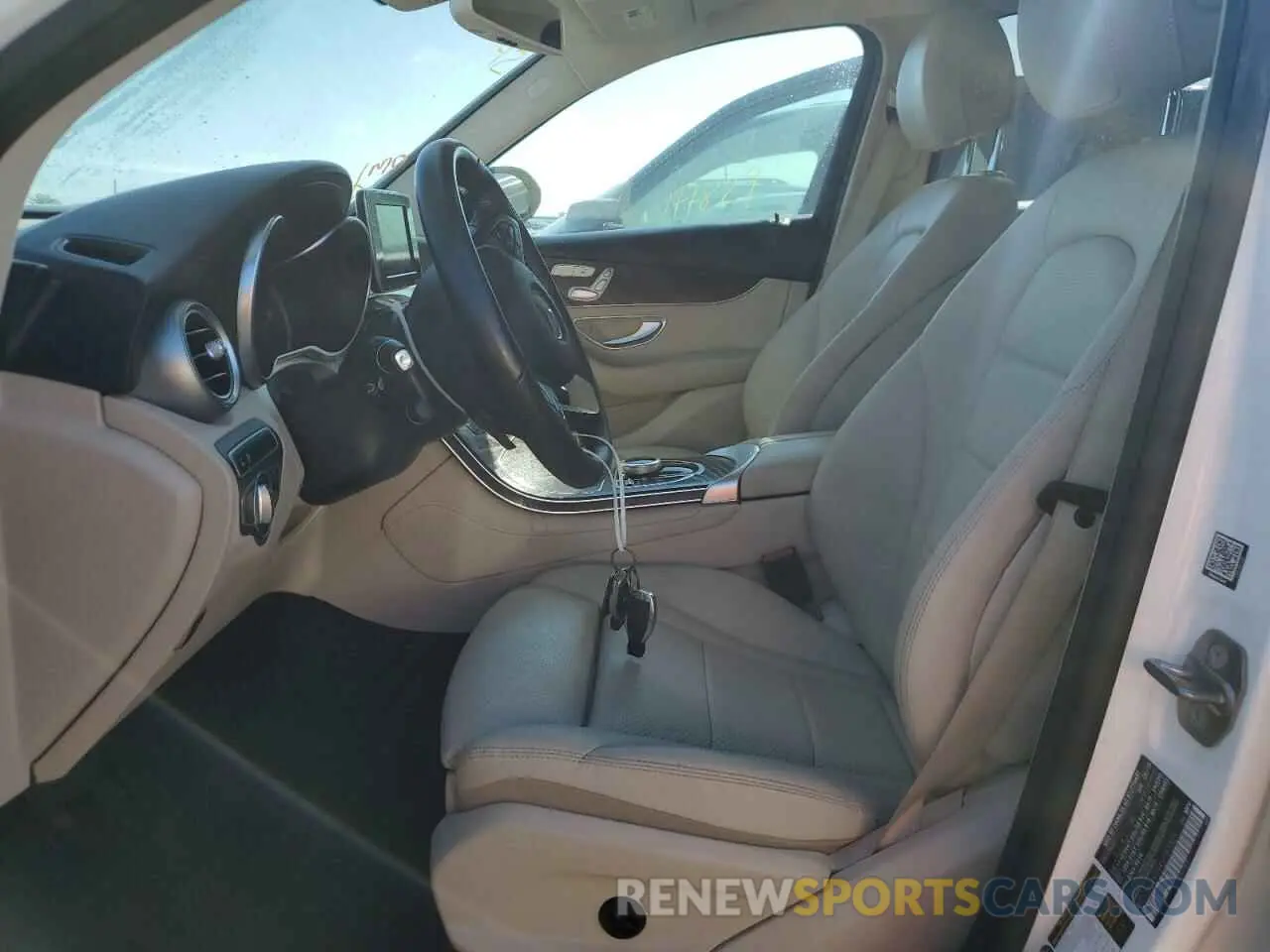 7 Photograph of a damaged car WDC0G4KB9KV193329 MERCEDES-BENZ GLC-CLASS 2019