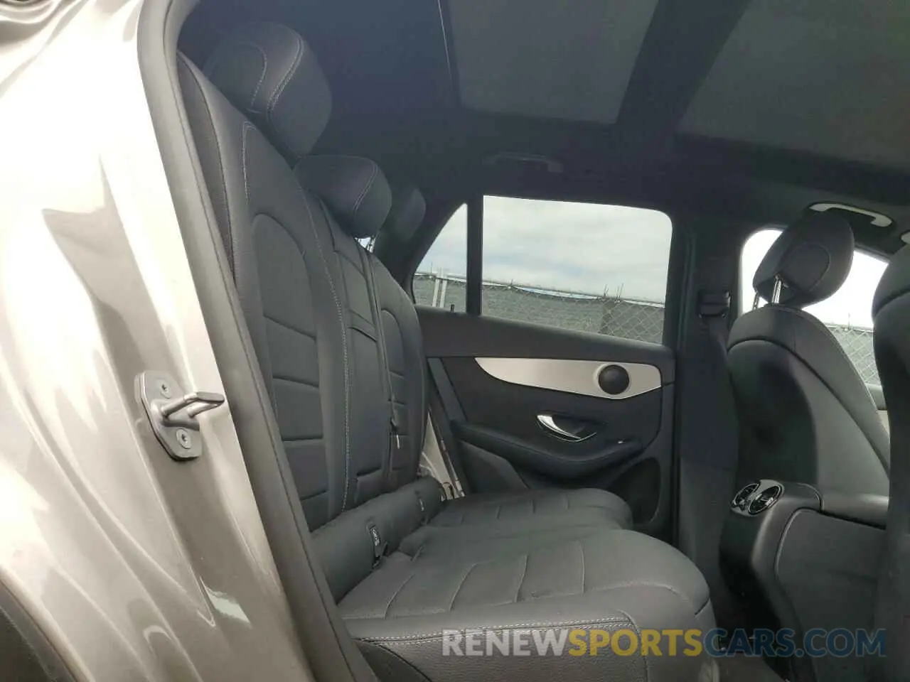 11 Photograph of a damaged car WDC0G4KBXKF624867 MERCEDES-BENZ GLC-CLASS 2019