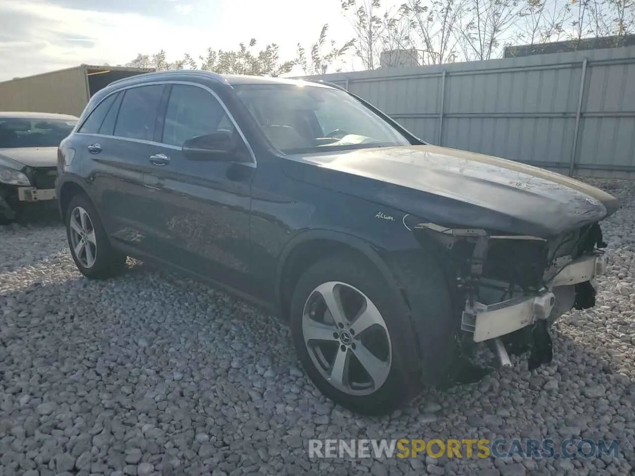 4 Photograph of a damaged car WDC0G4KBXKV177916 MERCEDES-BENZ GLC-CLASS 2019