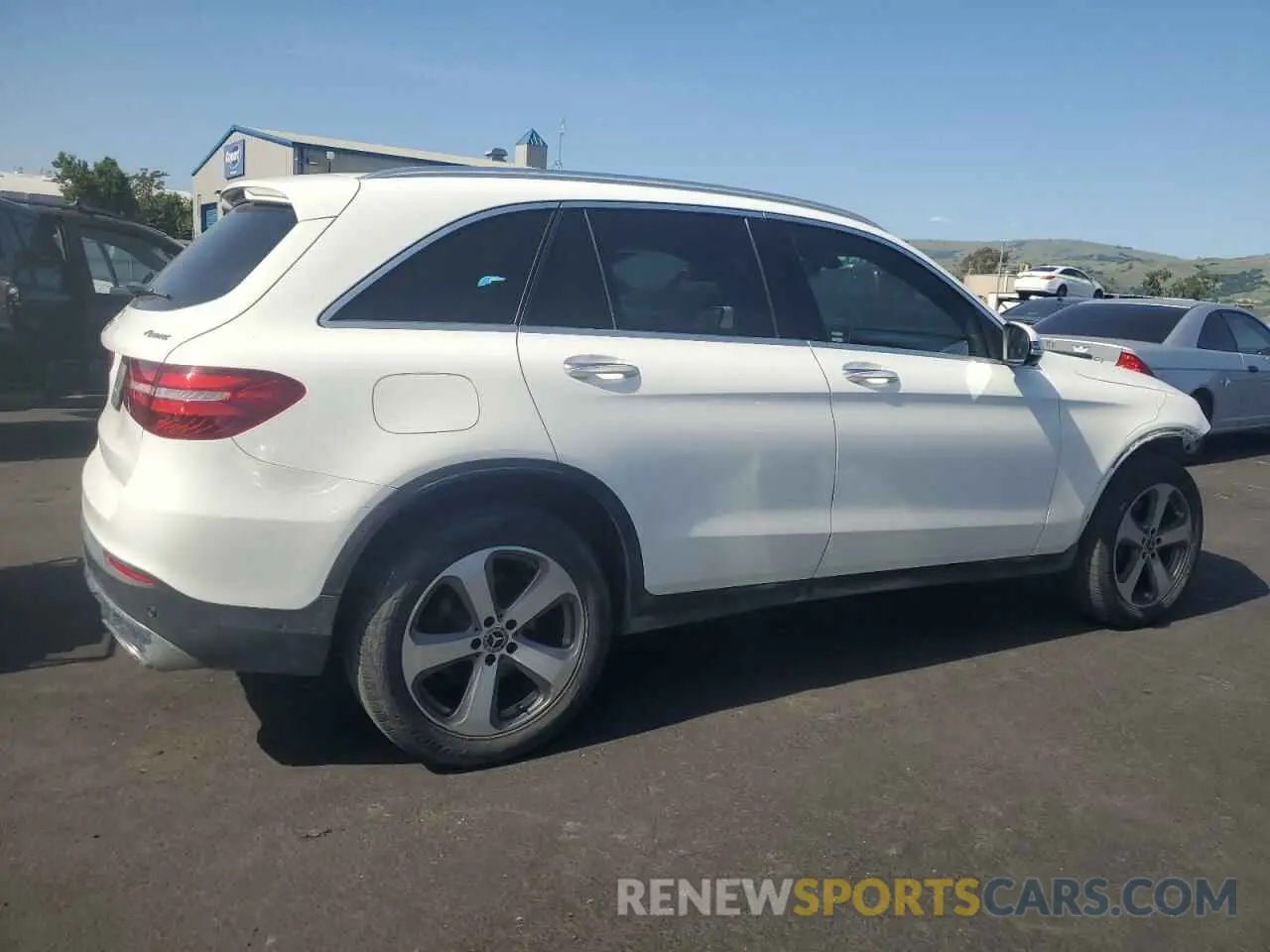 3 Photograph of a damaged car WDC0G4KBXKV182744 MERCEDES-BENZ GLC-CLASS 2019