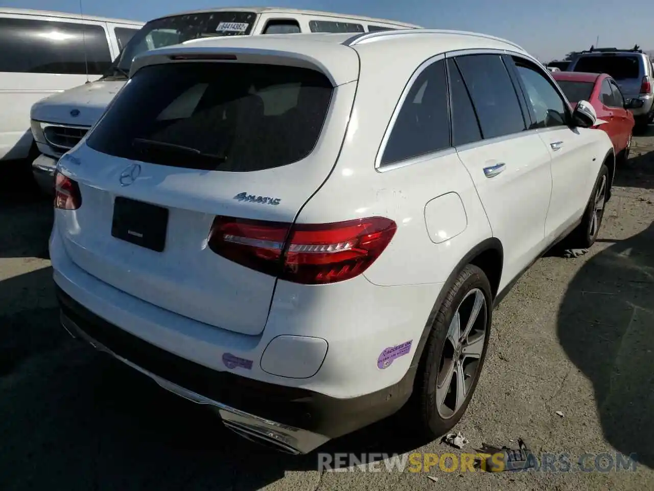 4 Photograph of a damaged car WDC0G5EB0KF572764 MERCEDES-BENZ GLC-CLASS 2019