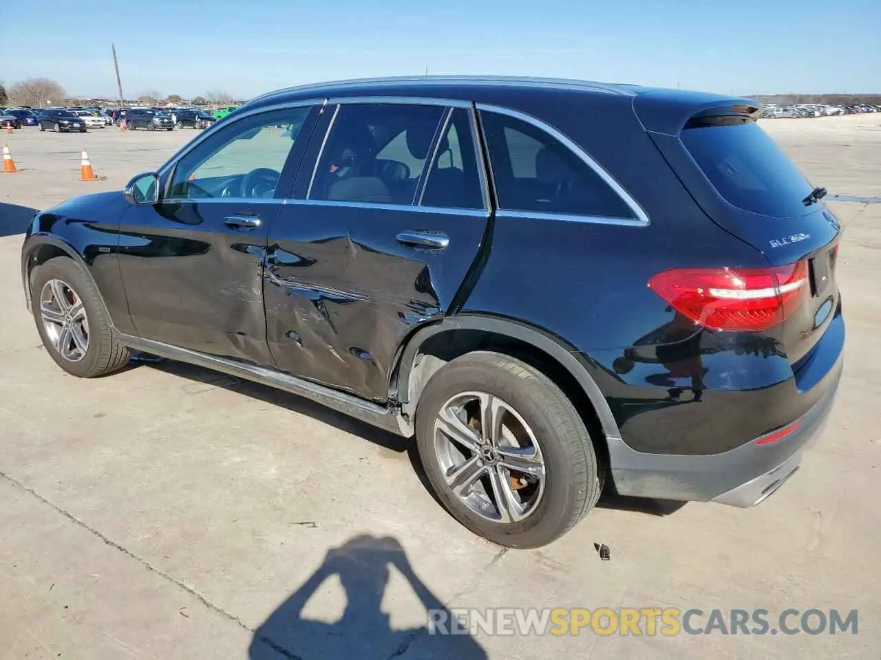 2 Photograph of a damaged car WDC0G5EB2KF555450 MERCEDES-BENZ GLC-CLASS 2019
