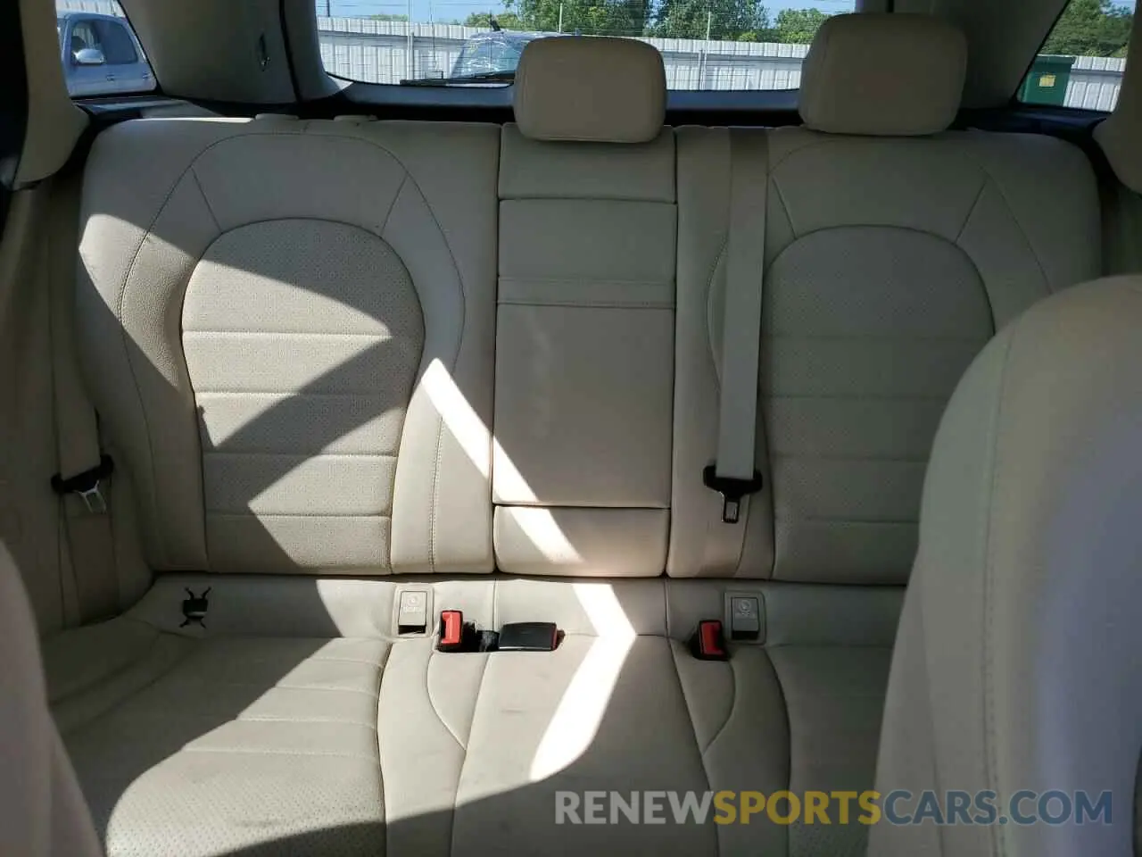 10 Photograph of a damaged car WDC0G5EB3KF564920 MERCEDES-BENZ GLC-CLASS 2019
