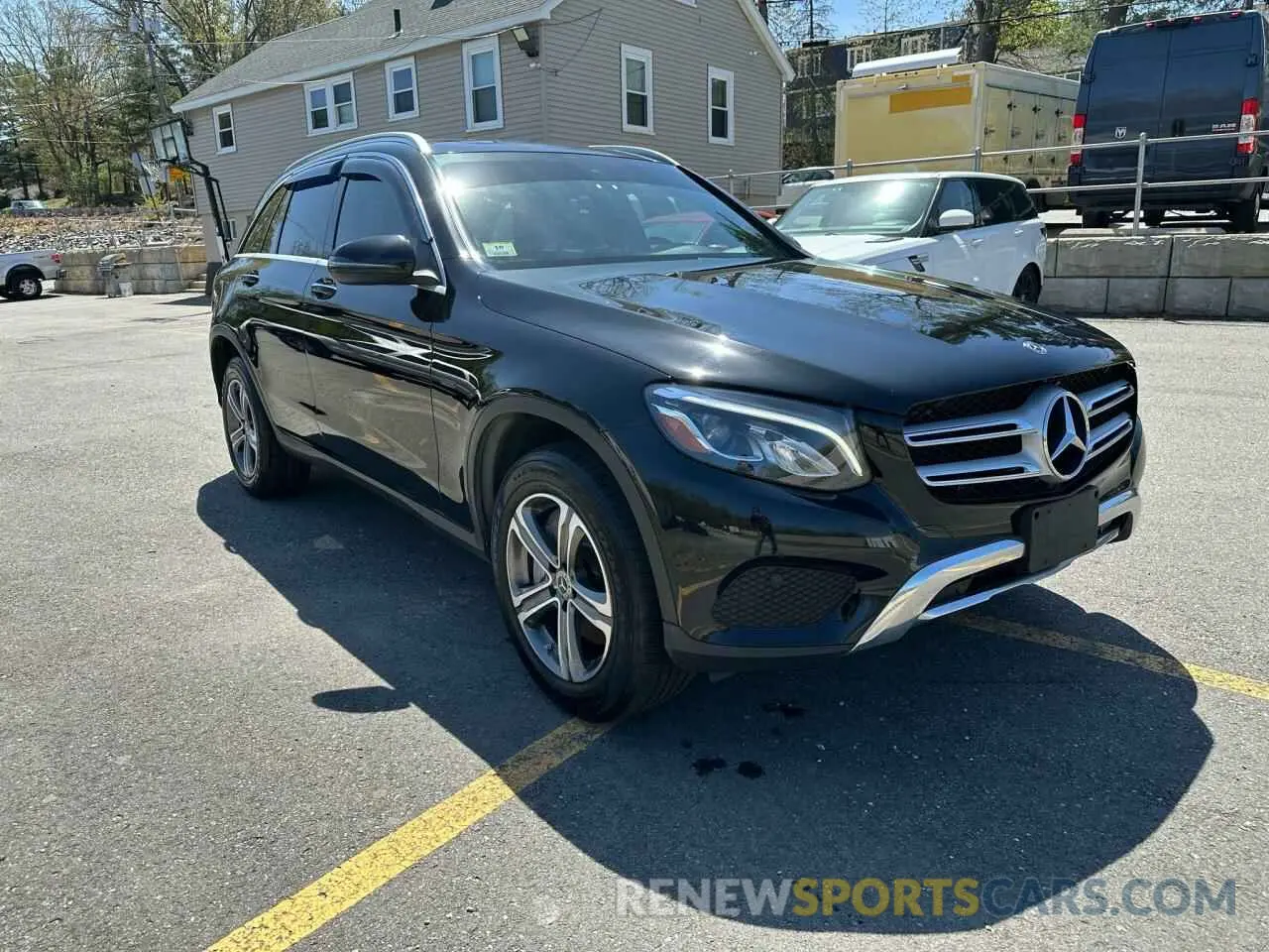 4 Photograph of a damaged car WDC0G5EB5KF564238 MERCEDES-BENZ GLC-CLASS 2019