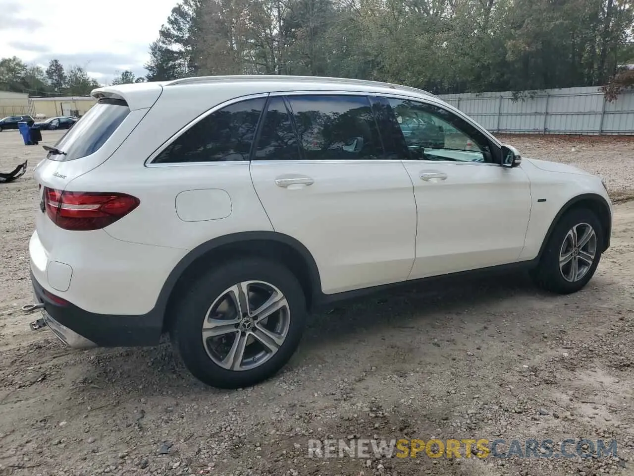 3 Photograph of a damaged car WDC0G5EB5KF620548 MERCEDES-BENZ GLC-CLASS 2019