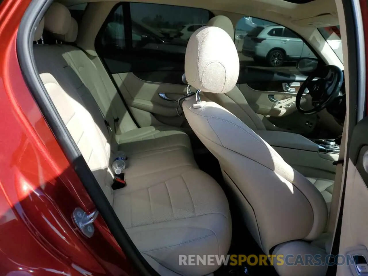 10 Photograph of a damaged car WDC0G5EB5KF633235 MERCEDES-BENZ GLC-CLASS 2019
