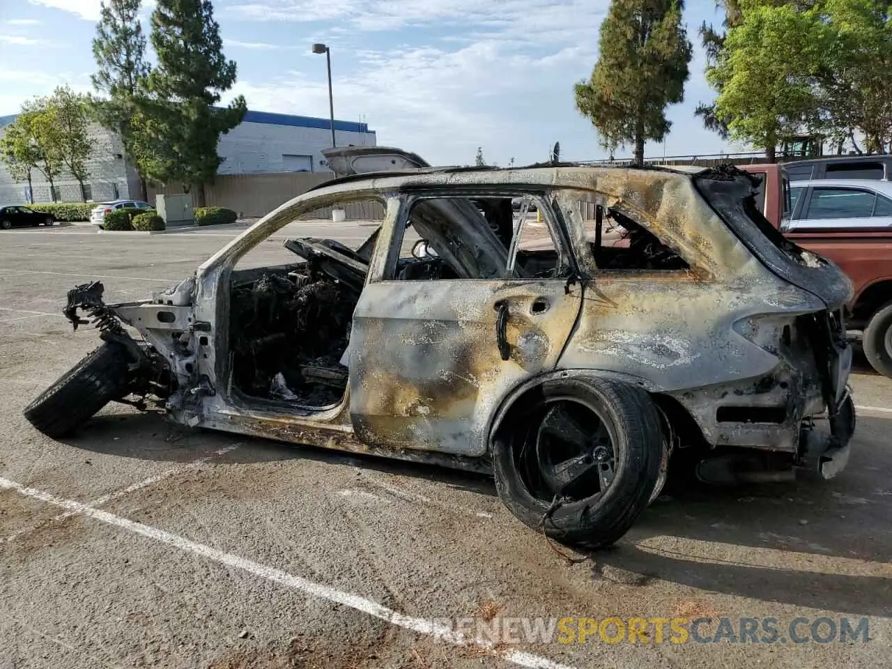 2 Photograph of a damaged car WDC0G5EB6KF598592 MERCEDES-BENZ GLC-CLASS 2019