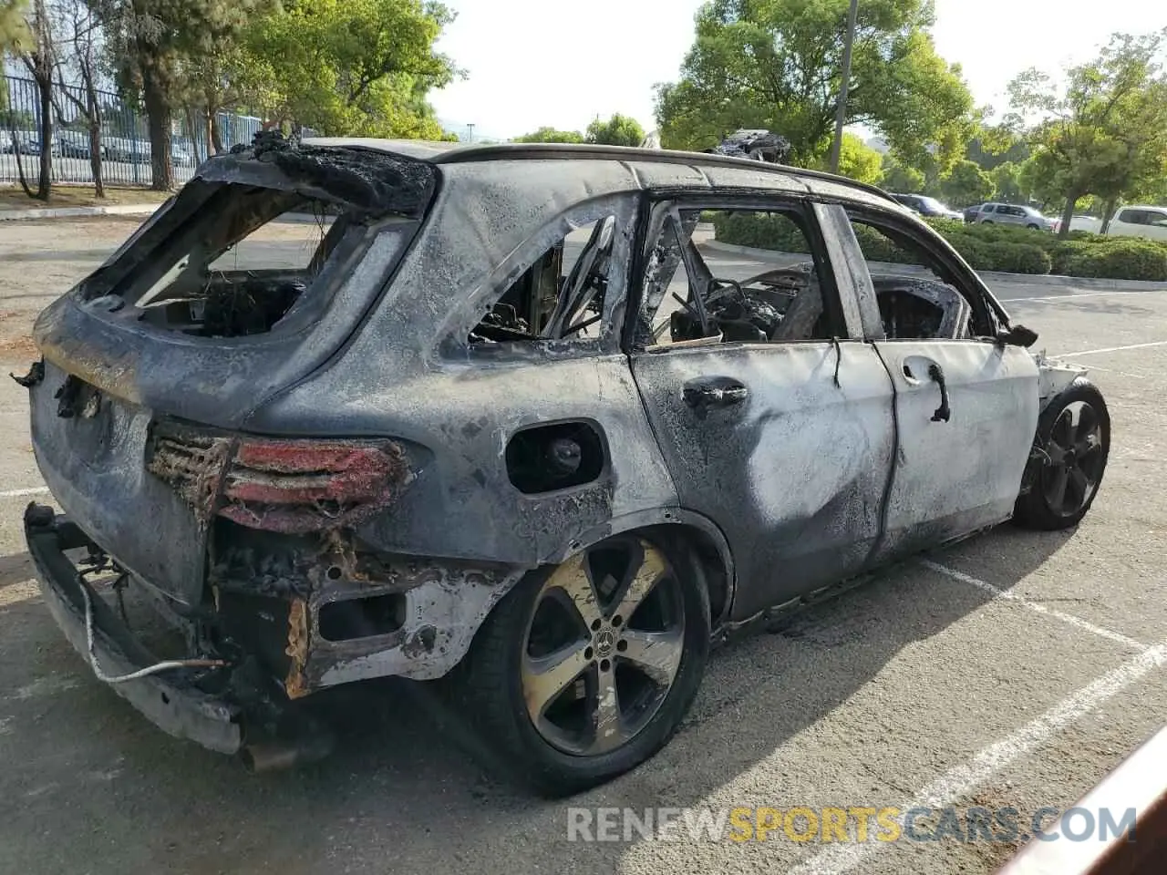 3 Photograph of a damaged car WDC0G5EB6KF598592 MERCEDES-BENZ GLC-CLASS 2019