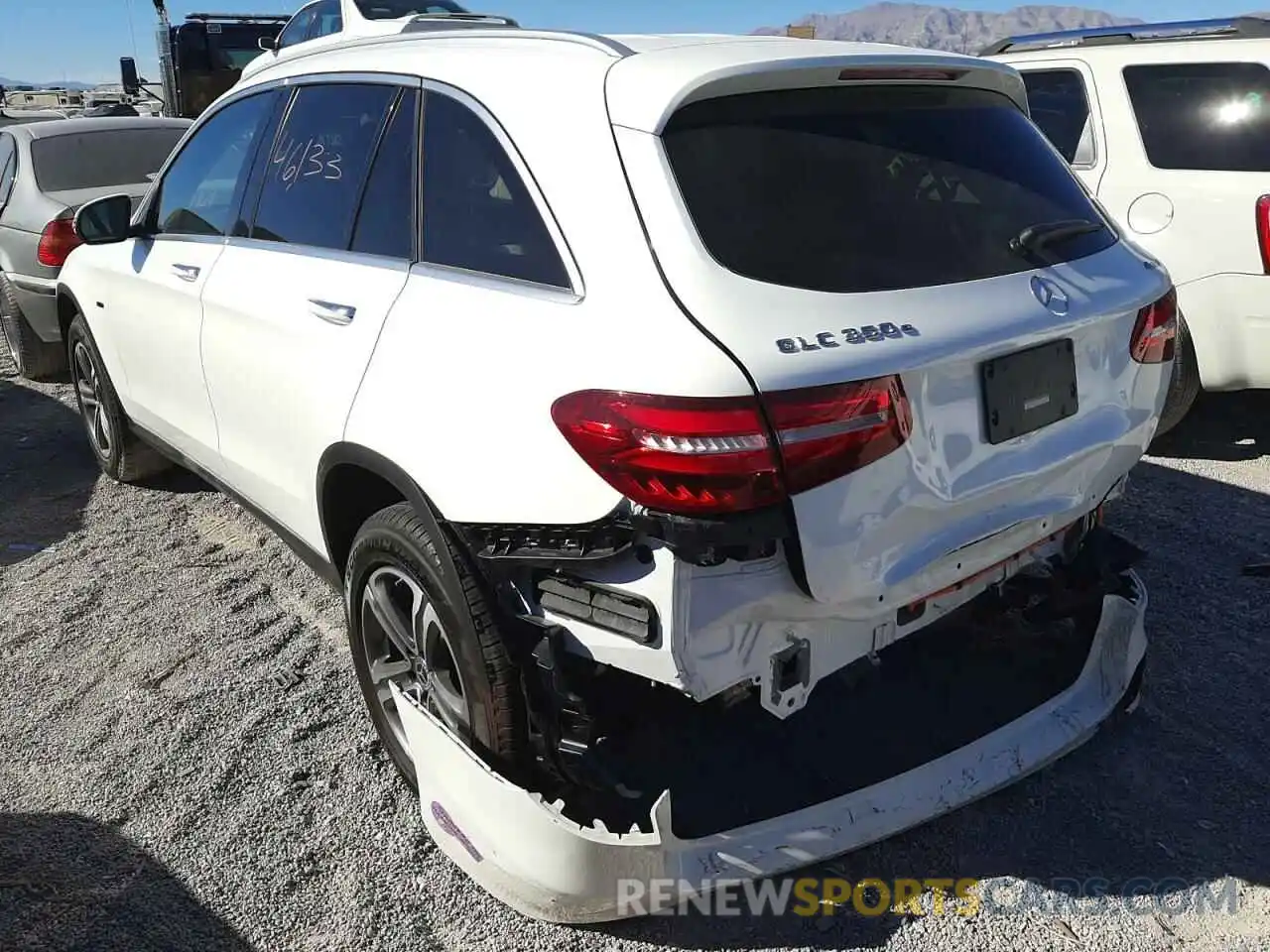 3 Photograph of a damaged car WDC0G5EB8KF631172 MERCEDES-BENZ GLC-CLASS 2019