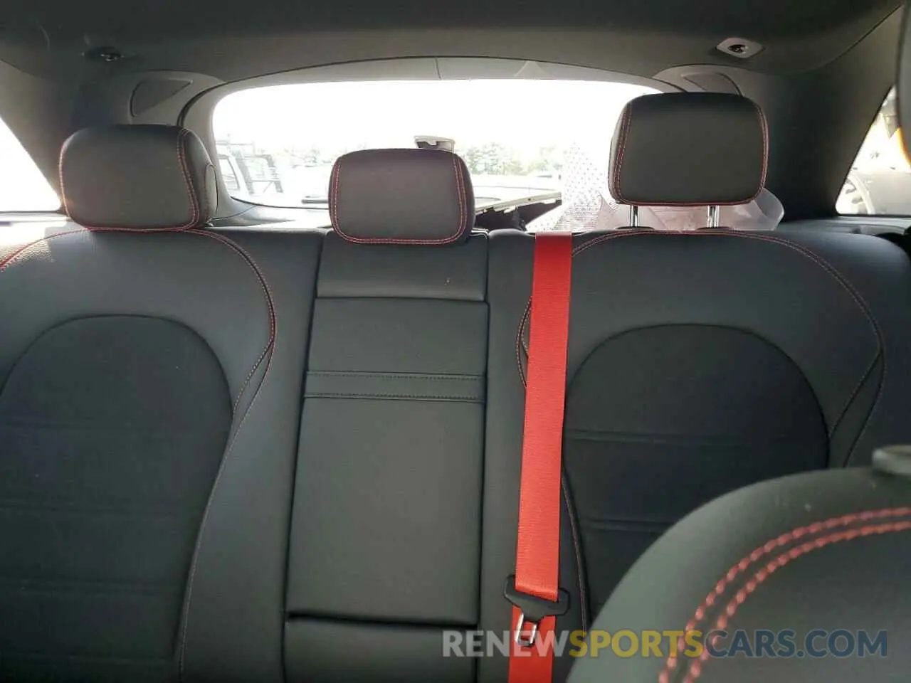 10 Photograph of a damaged car WDC0G6EB8KF659074 MERCEDES-BENZ GLC-CLASS 2019