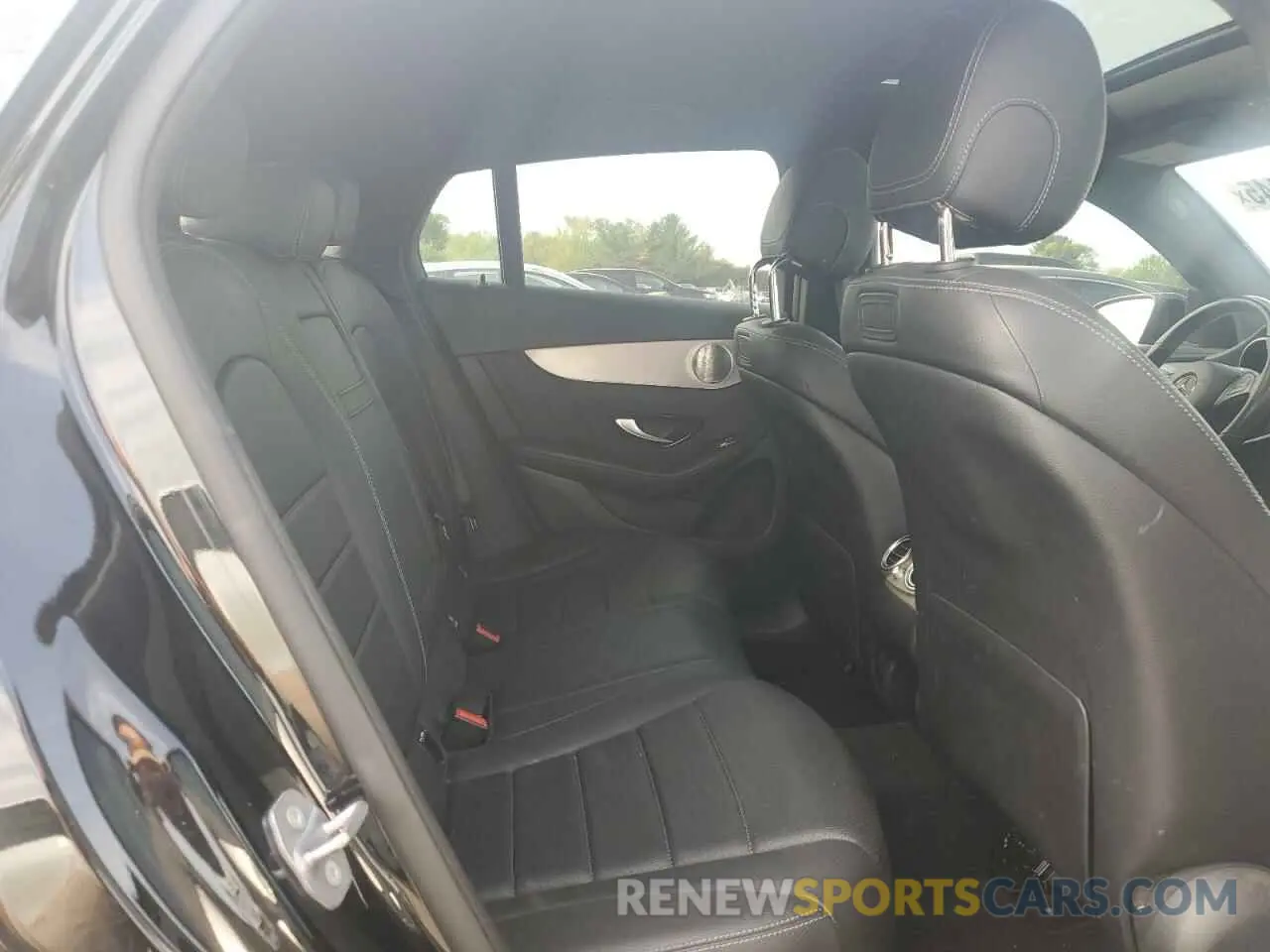 10 Photograph of a damaged car WDC0J4KB2KF512548 MERCEDES-BENZ GLC-CLASS 2019