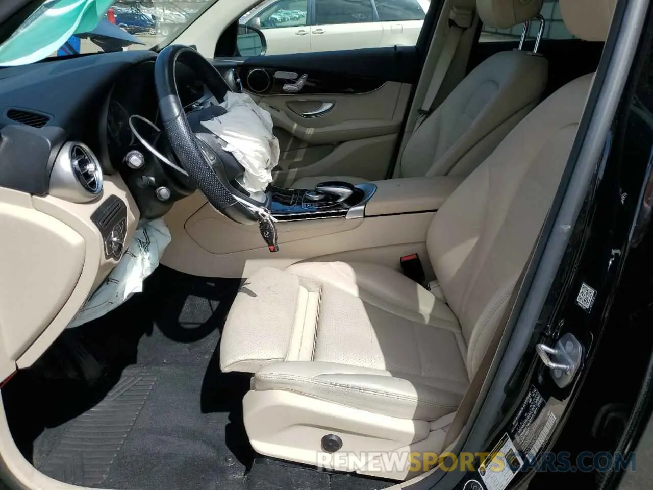 7 Photograph of a damaged car WDC0J4KB2KF578081 MERCEDES-BENZ GLC-CLASS 2019