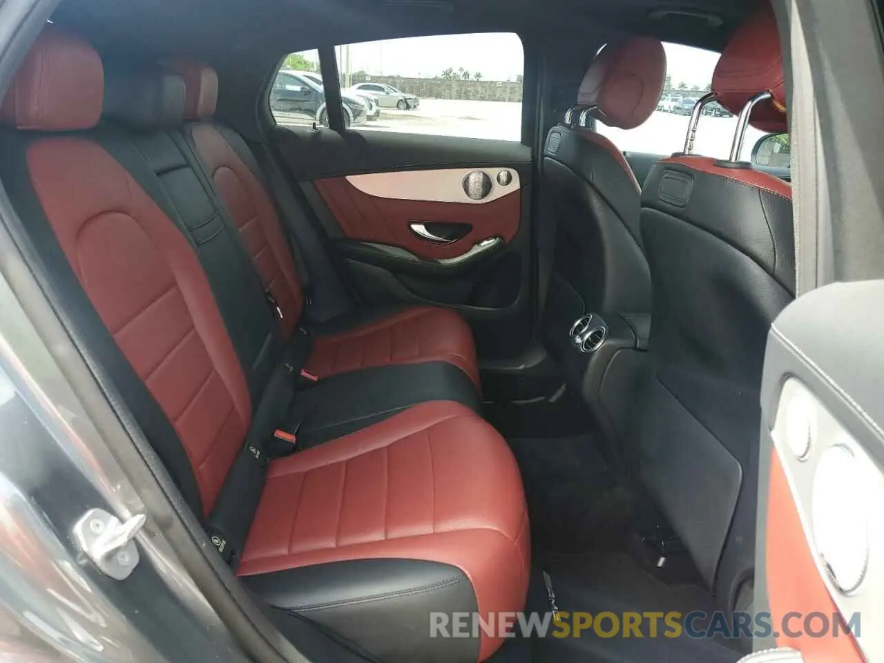 11 Photograph of a damaged car WDC0J4KB3KF504703 MERCEDES-BENZ GLC-CLASS 2019