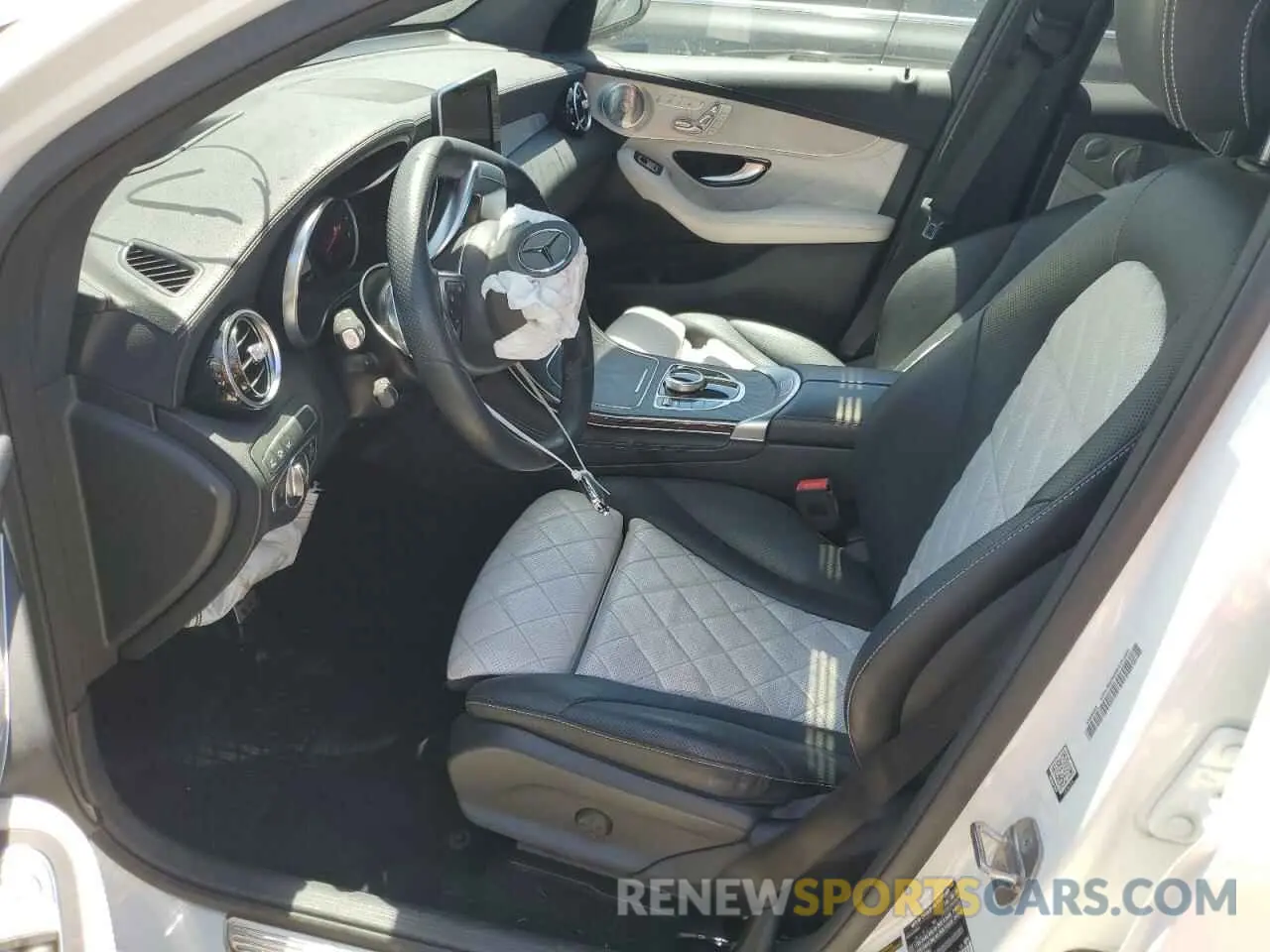 7 Photograph of a damaged car WDC0J4KB5KF633770 MERCEDES-BENZ GLC-CLASS 2019