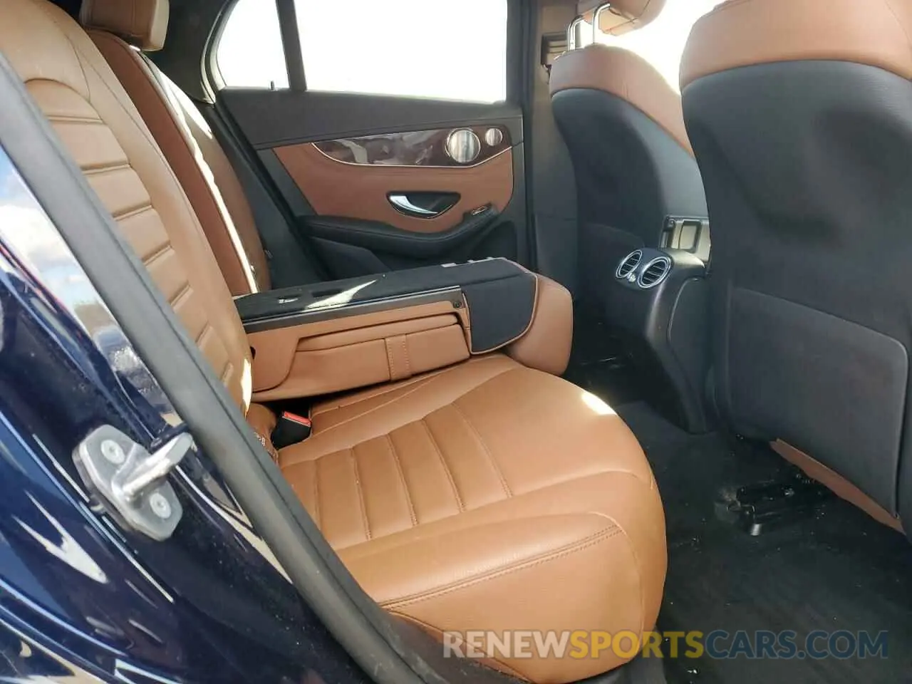 11 Photograph of a damaged car WDC0J4KB6KF541941 MERCEDES-BENZ GLC-CLASS 2019