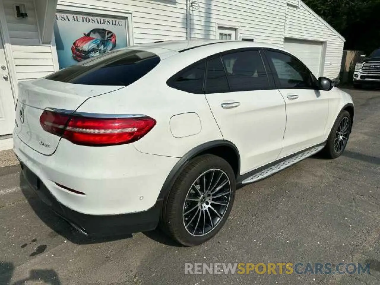 3 Photograph of a damaged car WDC0J4KB7KF543603 MERCEDES-BENZ GLC-CLASS 2019