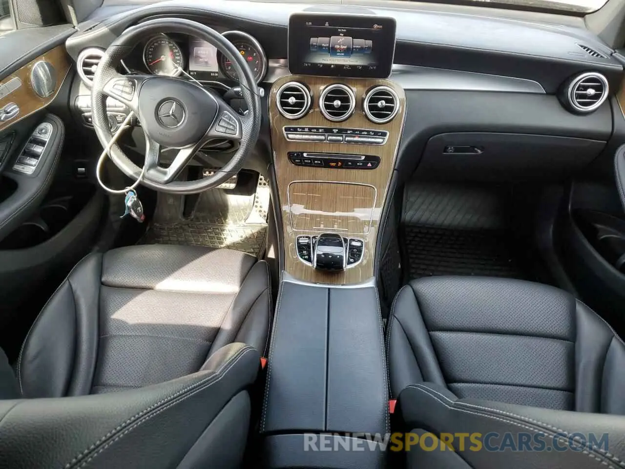 8 Photograph of a damaged car WDC0J4KB8KF598819 MERCEDES-BENZ GLC-CLASS 2019