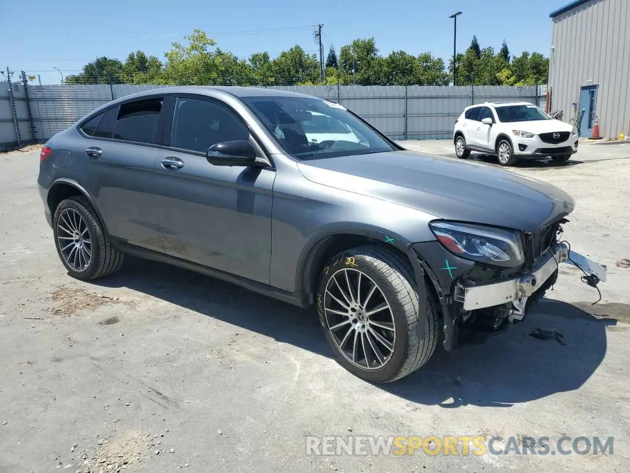 4 Photograph of a damaged car WDC0J4KB9KF664150 MERCEDES-BENZ GLC-CLASS 2019