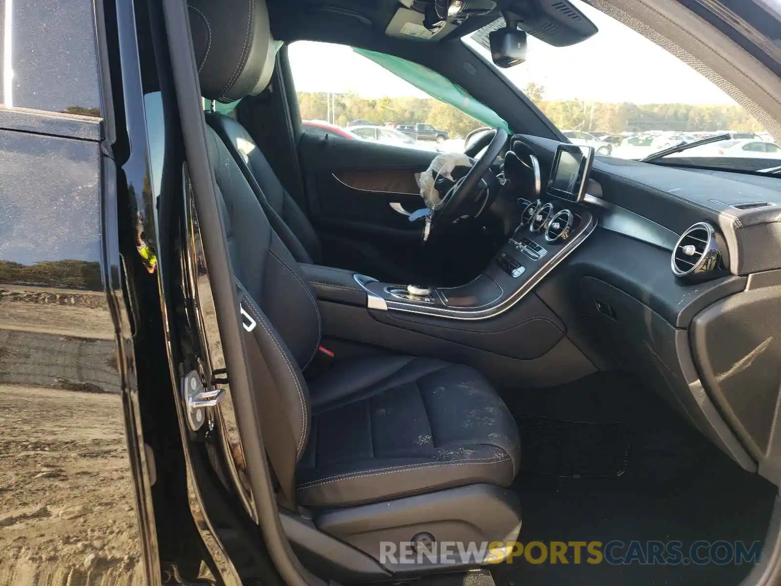 5 Photograph of a damaged car WDC0J4KBXKF636986 MERCEDES-BENZ GLC-CLASS 2019