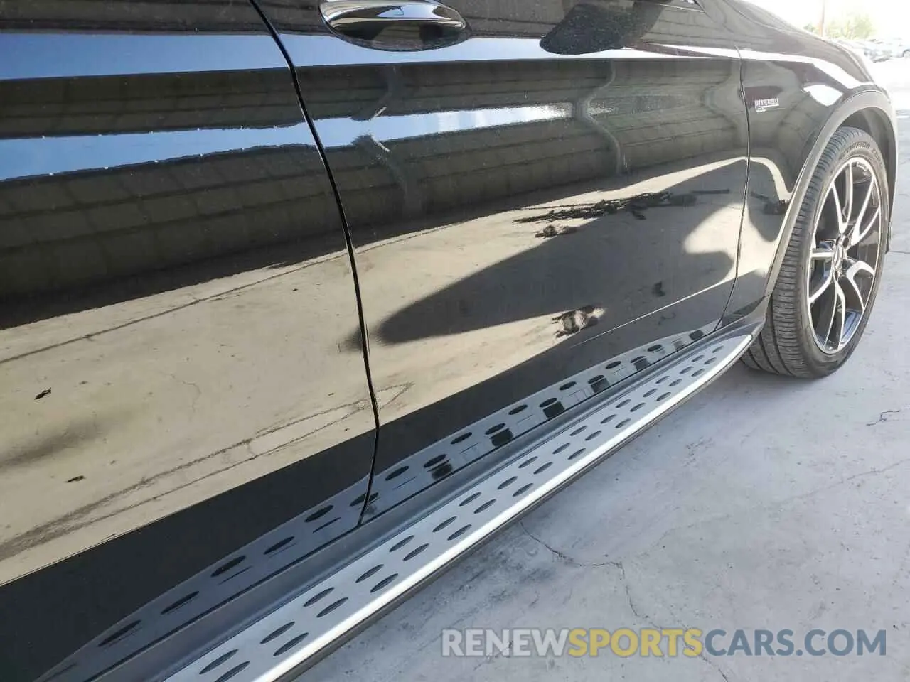 12 Photograph of a damaged car WDC0J6EB7KF499433 MERCEDES-BENZ GLC-CLASS 2019