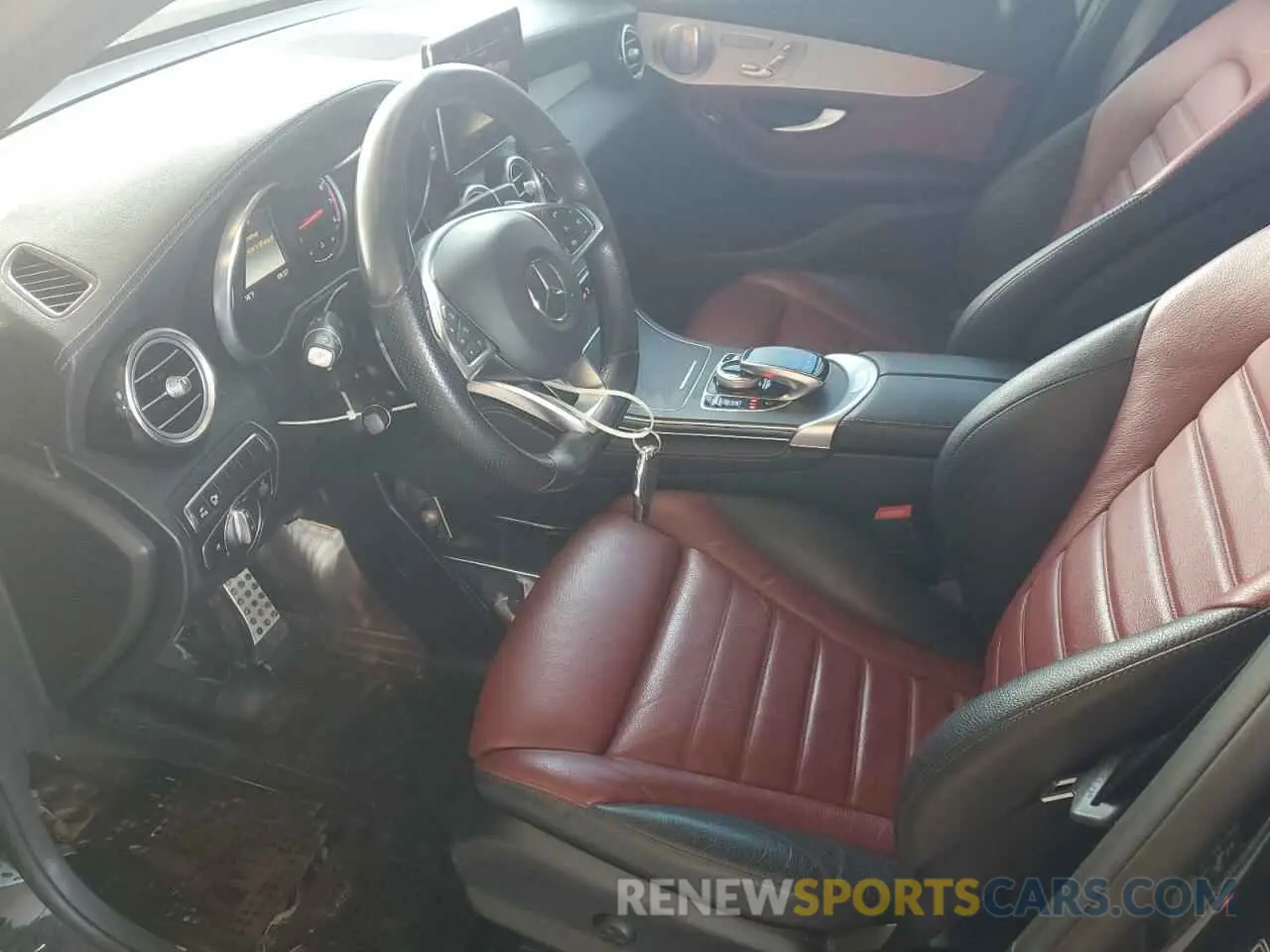 7 Photograph of a damaged car WDC0J6EB7KF499433 MERCEDES-BENZ GLC-CLASS 2019