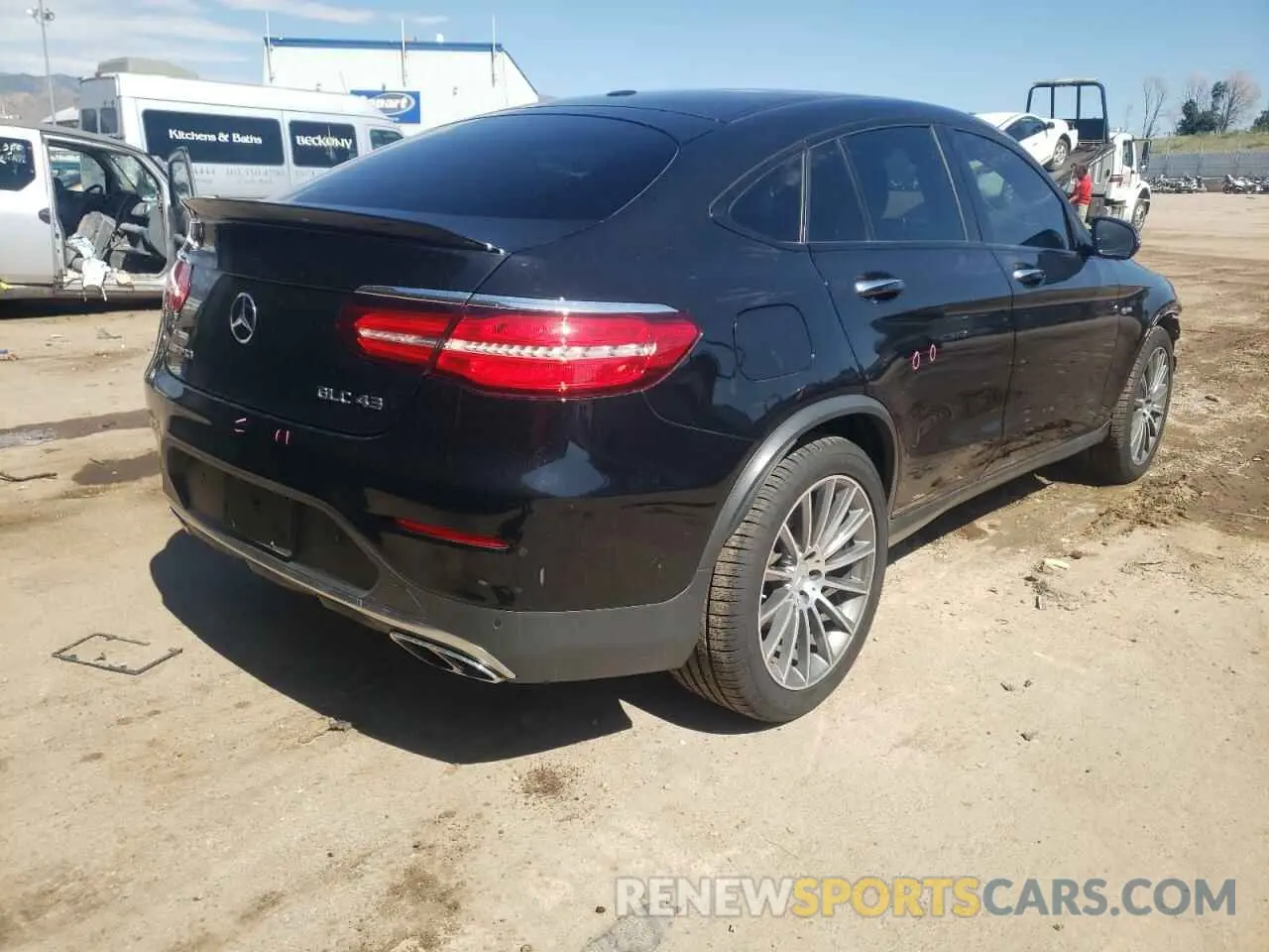 4 Photograph of a damaged car WDC0J6EB8KF540958 MERCEDES-BENZ GLC-CLASS 2019