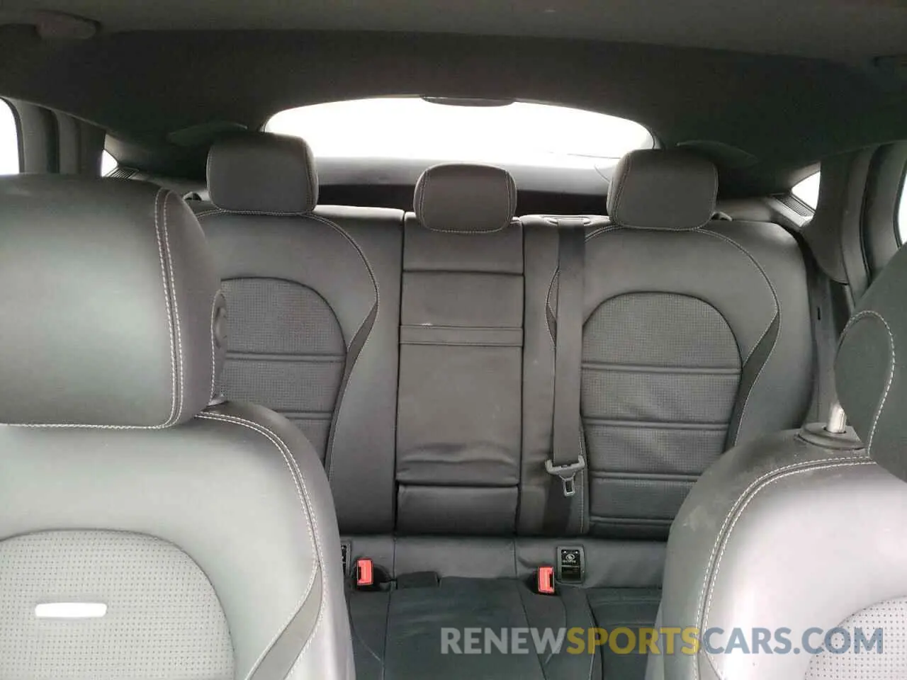 10 Photograph of a damaged car WDC0J8JB1KF552712 MERCEDES-BENZ GLC-CLASS 2019