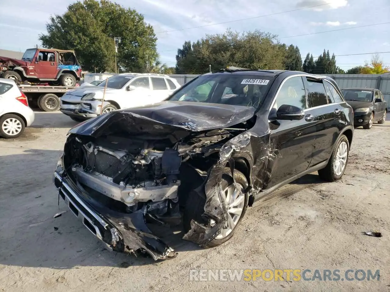 2 Photograph of a damaged car W1N0G8DB1LF821642 MERCEDES-BENZ GLC-CLASS 2020