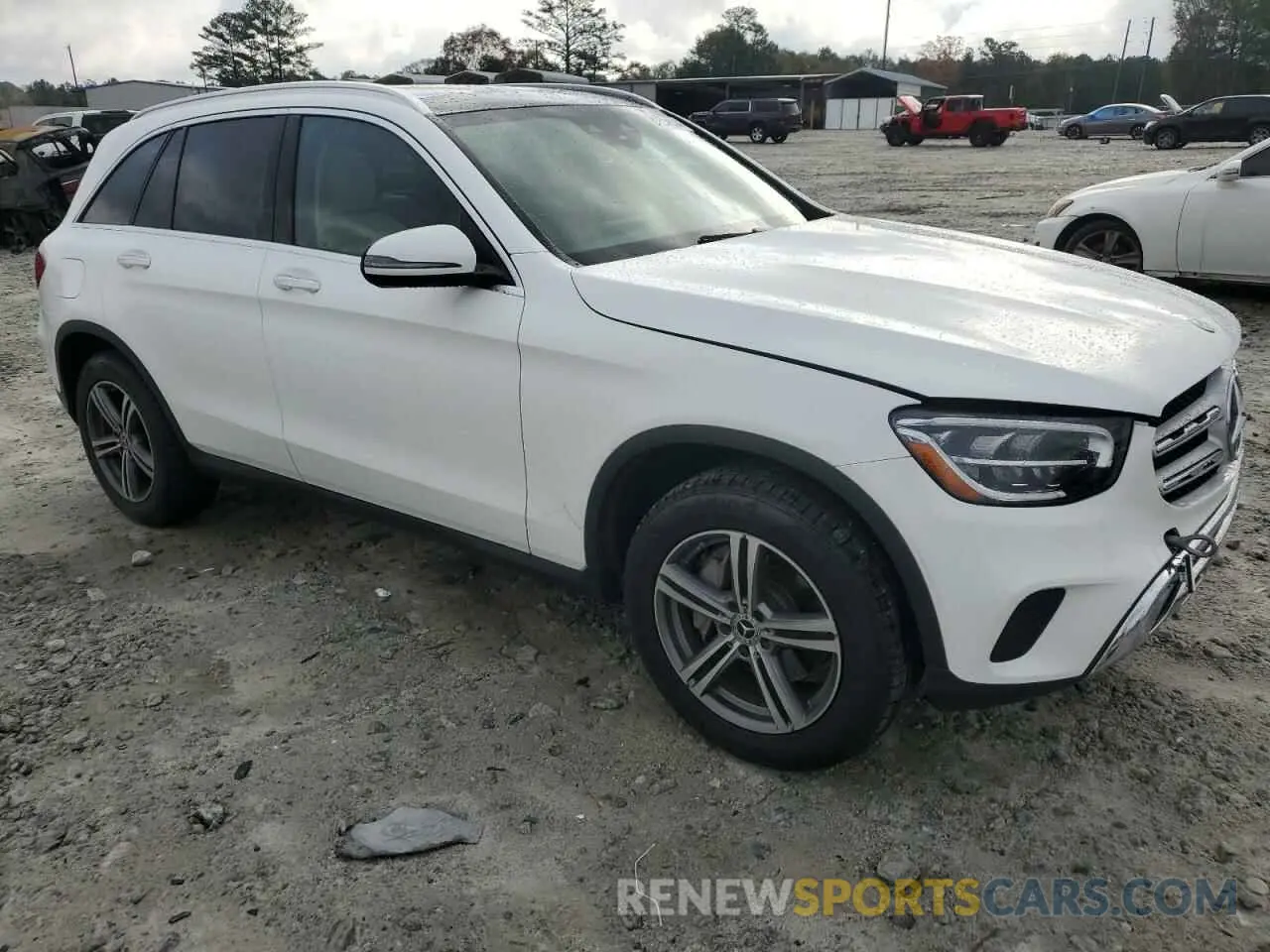 4 Photograph of a damaged car W1N0G8DB1LF855869 MERCEDES-BENZ GLC-CLASS 2020