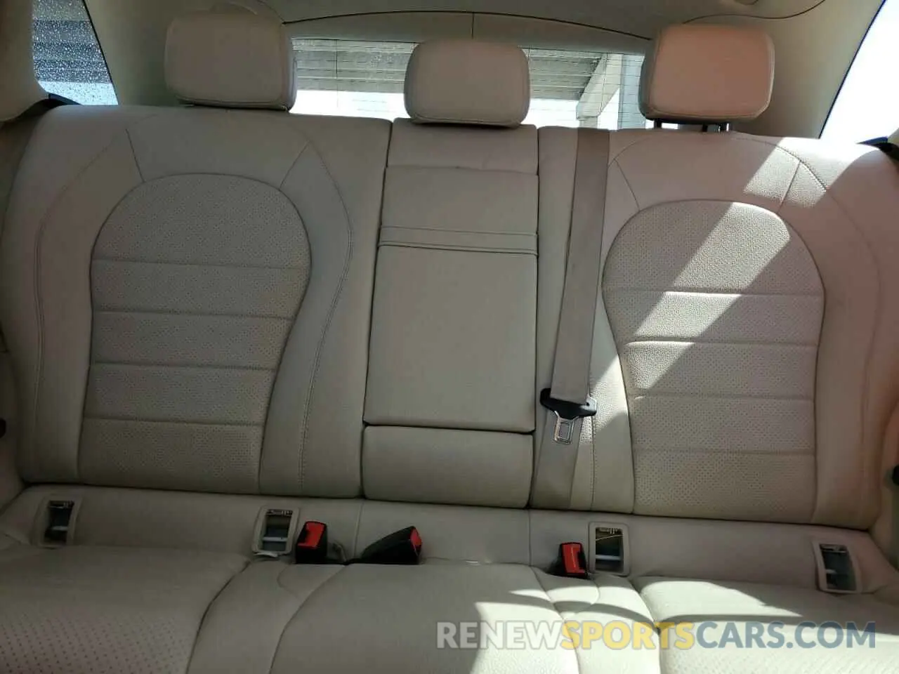 10 Photograph of a damaged car W1N0G8DB2LF776694 MERCEDES-BENZ GLC-CLASS 2020