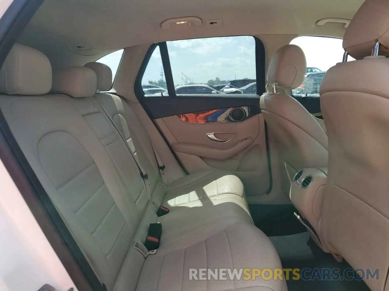 11 Photograph of a damaged car W1N0G8DB2LF776694 MERCEDES-BENZ GLC-CLASS 2020
