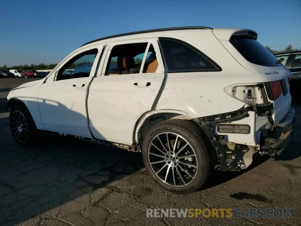 2 Photograph of a damaged car W1N0G8DB2LV257487 MERCEDES-BENZ GLC-CLASS 2020