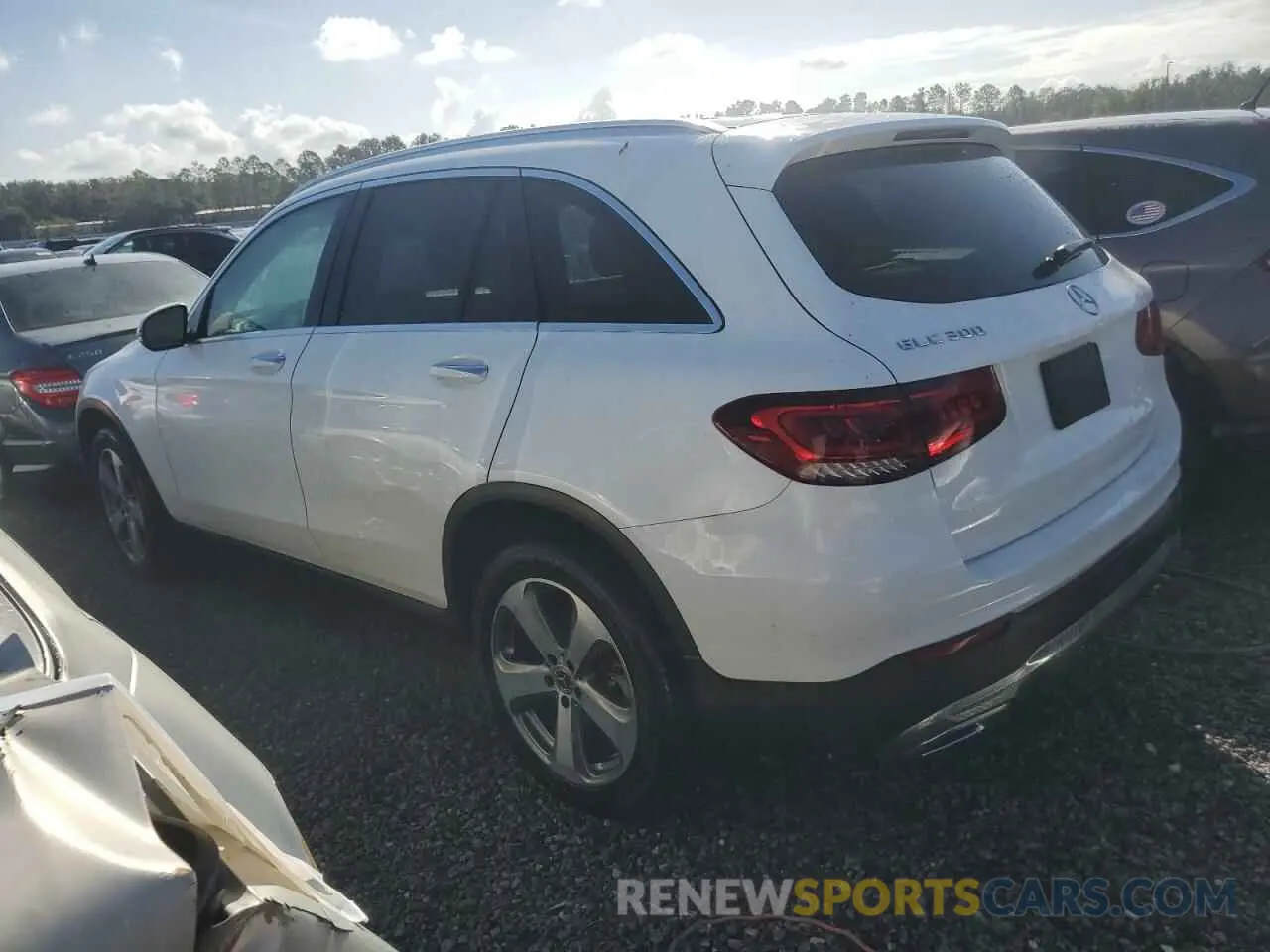 2 Photograph of a damaged car W1N0G8DB2LV260535 MERCEDES-BENZ GLC-CLASS 2020